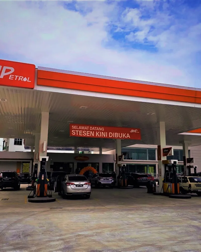 A New 120kW Fast Charger Opens on Melaka's Lebuh SPA Highway for EV Road-Trippers
