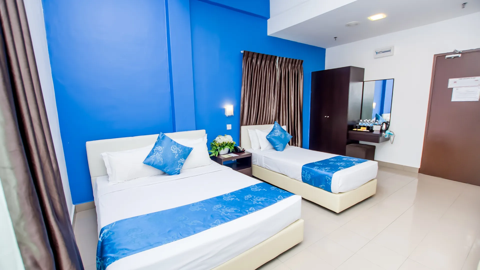 Bilik keluarga di Hotel Kobemas Melaka