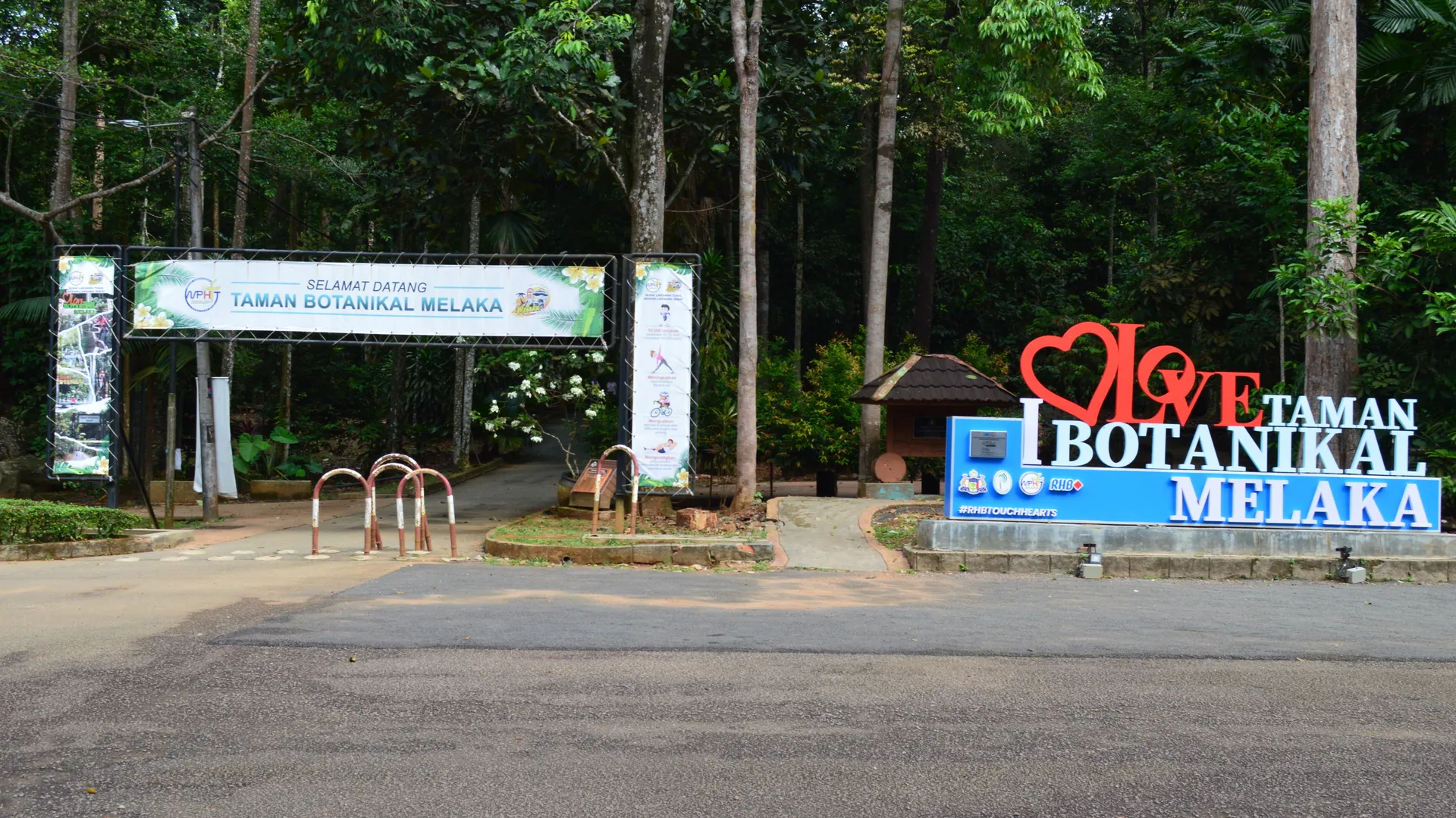 Main entrance sign at Melaka Botanical Garden in Ayer Keroh