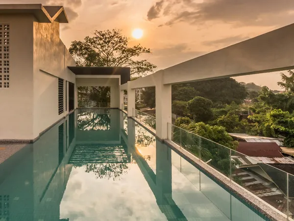 Treasures Hotel & Suites